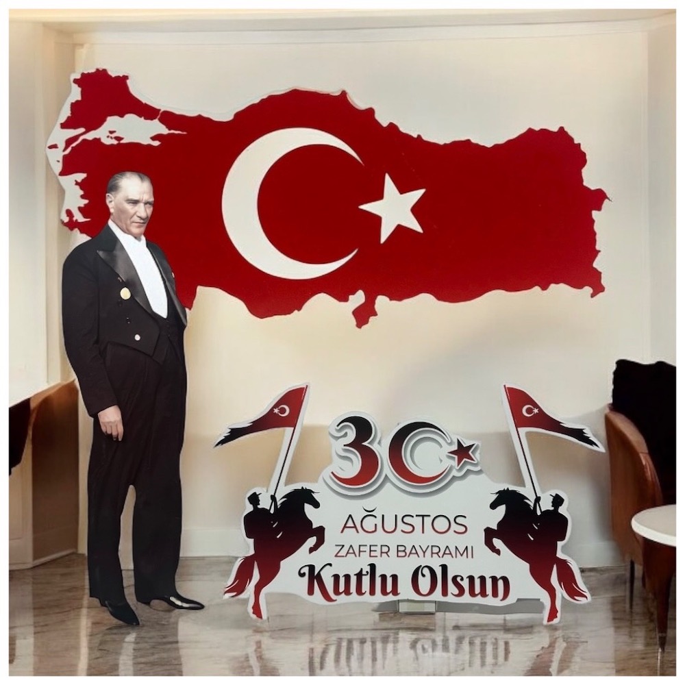 30 Ağustos Harita Atatürk Ayaklı Maket Pano Seti