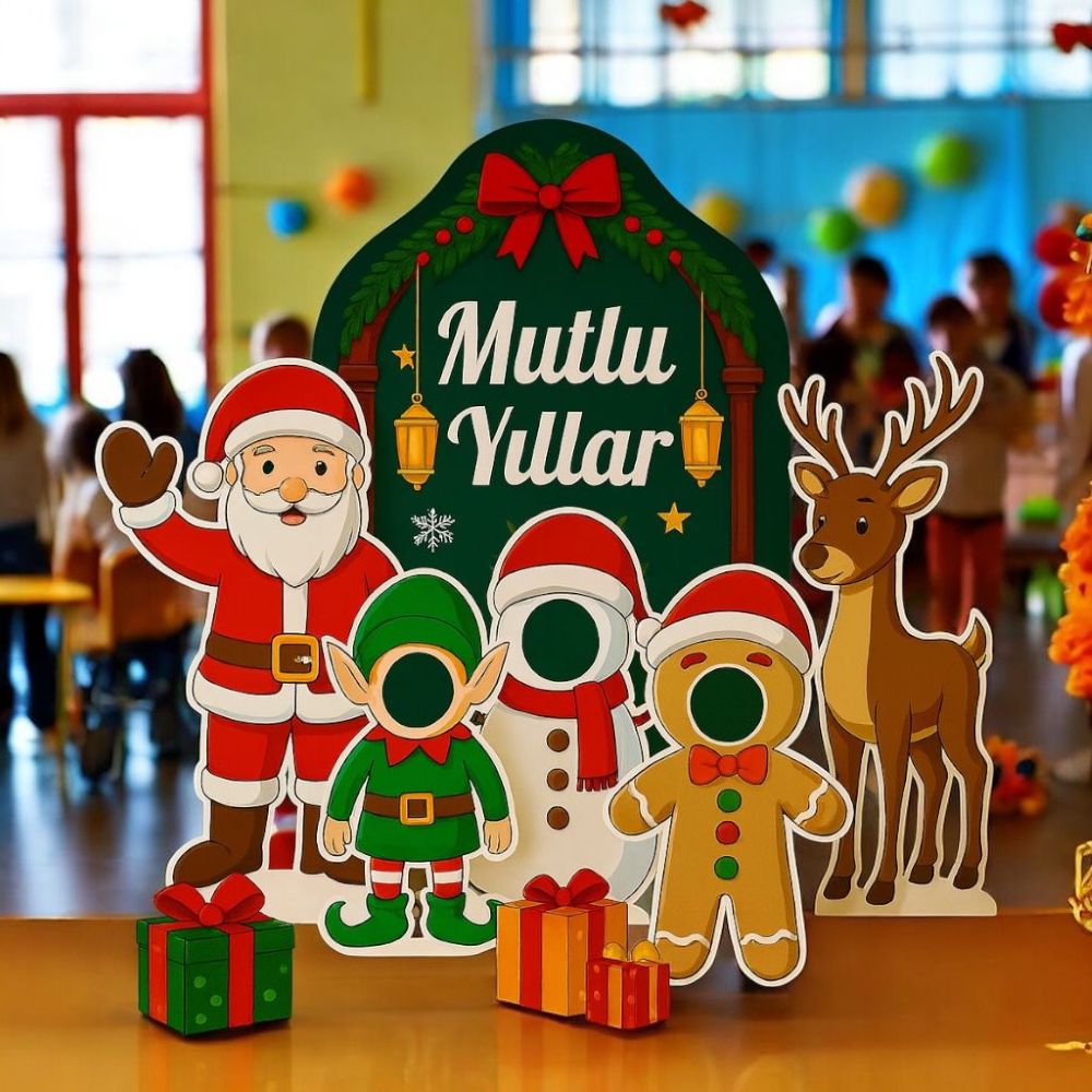 Sevimli Yılbaşı Okul Anaokulu Fotoğraf Köşesi Paketi